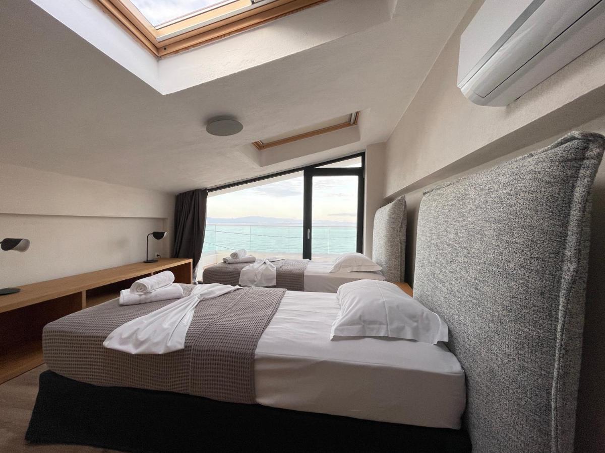 Villa Oleandra By The Sea Полихроно Экстерьер фото